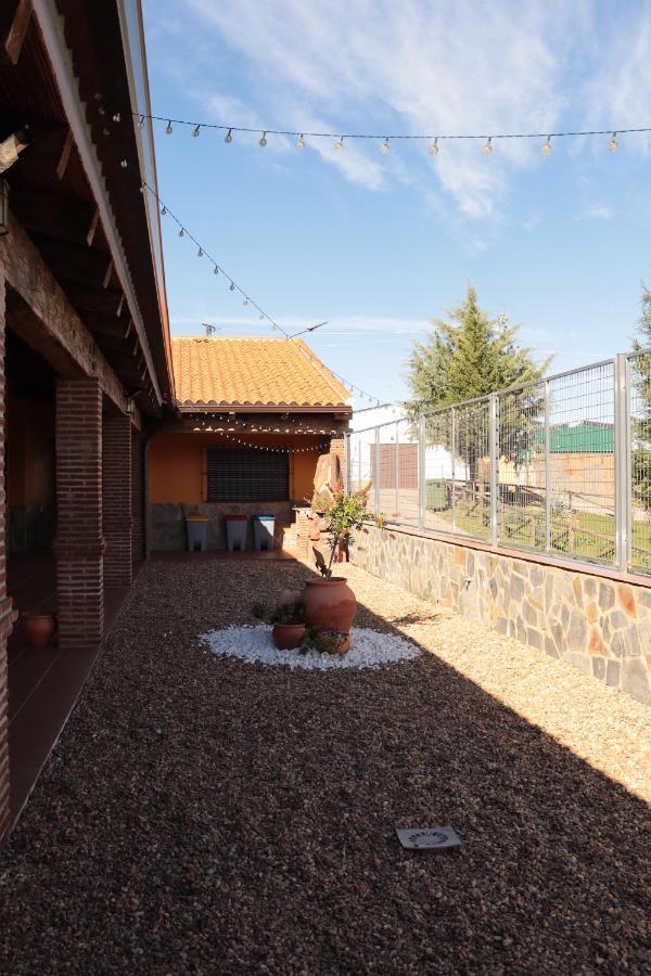 Casa Rural El Coto Hostal Zahinos Exterior foto